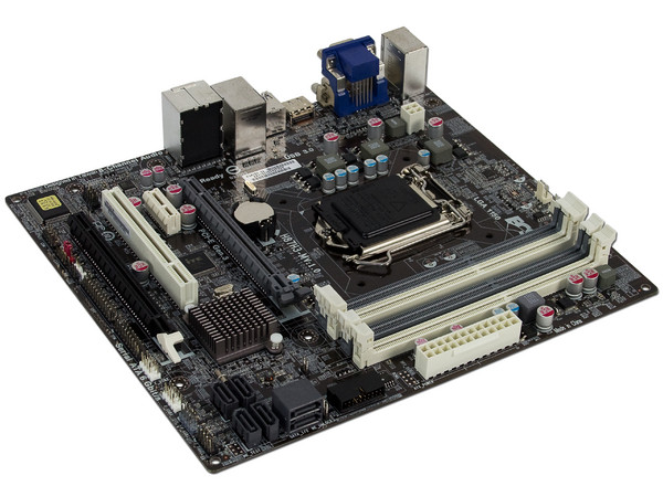 T. Madre ECS Deluxe H87H3-M, ChipSet Intel H87 Exp.,
Soporta: Intel Core i7 / i5  de Socket 1150,
Memoria: DDR3 1600/1333 MHz, 32 GB Max,
SATA 3.0, USB 3.0,
Integrado: Audio HD, Red,
Micro-ATX, Ptos: 2xPCIEX16, 1xPCIEX1