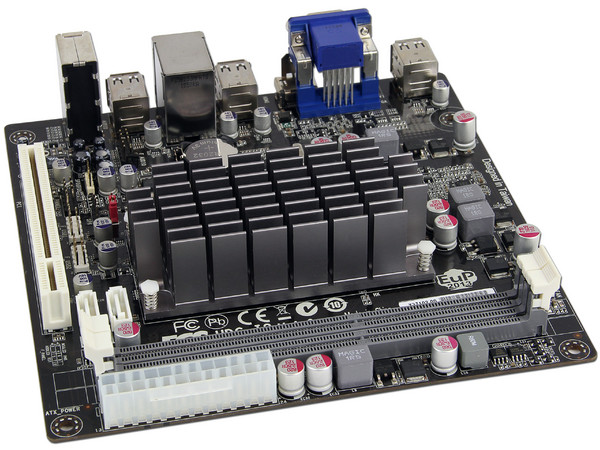 T. Madre ECS HDC-I2, ChipSet AMD Hudson D1,
Procesador Integrado AMD E-350 Dual Core APU (1.6GHz),
Integrado: Video Radeon HD 6310,
Memoria: DDR3 1066/800MHz,
Mini-ITX, Ptos: 1xPCI.
