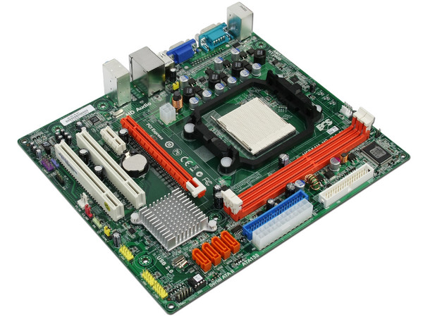 T. Madre ECS MCP61M-M3, ChipSet MCP61P,
Soporta: Phenom II X3 y X4 de Socket AM3,
Integrado: Video GeForce 6100, Audio HD, Red,
Memoria: DDR3 1333MHz/1066MHz,
Diseño mATX, Ptos: 1xPCIEX16, 1xPCIEX1, 2xPCI