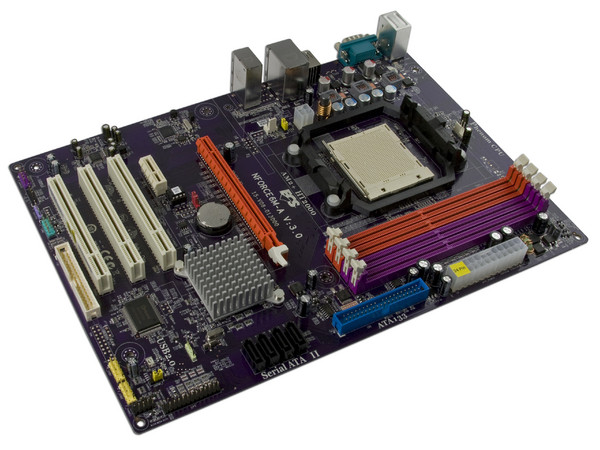 T. Madre ECS NFORCE6M-A, ChipSet GeForce 6100,
Soporta: Phenom, Athlon 64/Athlon 64 X2, Socket AM2,
Integrado: Audio HD, Red 10/100,
Memoria: 4x DDR2, Max. 32GB, Diseño ATX,
Ptos: 1xPCI-E X16, 1xPCI-E X1, 3xPCI