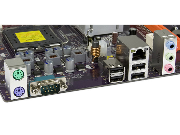 T. Madre ECS P43T-A2, ChipSet Intel Eaglelake P43,
Soporta: Celeron400, DualCore, Core2Duo, Core2Quad,
Integrado: Audio HD, Red,
Memoria: DDR2 800/667, 4 Bancos, 16GBMax,
Diseño: ATX, Ptos: 2xPCI, 3xPCE, 1xPCEx16