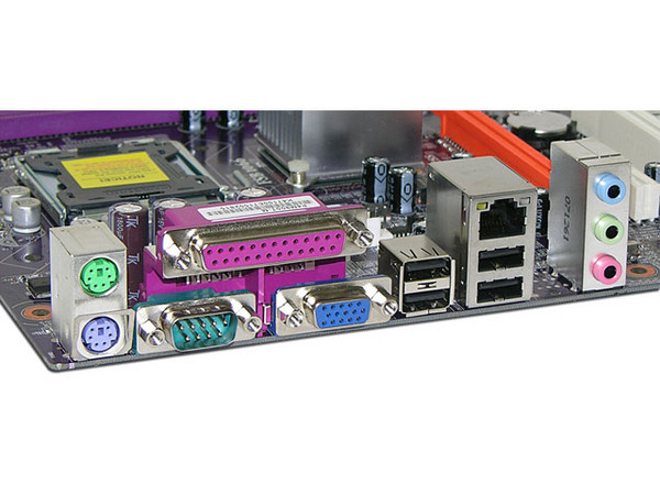 T. Madre ECS P4M900T-M, ChipSet VIA P4M900,
Soporta: Pentium 4, Core 2 Duo, 800/1066MHz,
Integrado: Audio 5.1, Red, Video Chrome9TM,
Memoria: DDR2 400/533/667, 2 Bancos, 4GBMax,
Diseño: Micro ATX, Ptos: 1xPCE, 1xPCEx16, 2xPCI