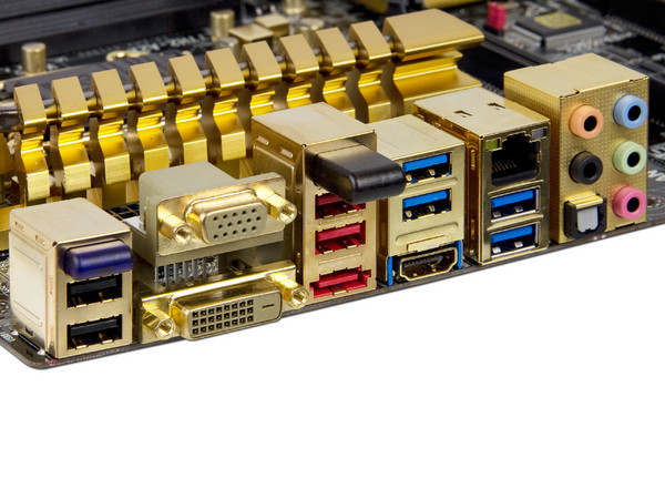 T. Madre ECS Z77H2-A2X, BX Golden Board,
Soporta: Core i7/i5/i3/ de Socket 1155,
Integrado: Audio HD, Red Gigabit,
USB 3.0 y Serial ATA 3.0,
Memoria: 2800(OC)/2600(OC)/1800(OC)/1600 MHz, 32GB Max,
ATX, Ptos: 2xPCIEX16,2xPCIEx1