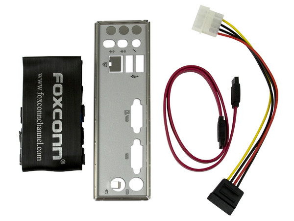T. Madre Foxconn 45CMV, ChipSet Intel 945GC+ICH7,
Soporta: Cel.400, DualCore/2 Duo, 800/1066MHz,
Memoria: DDR2 533/667Mhz, 2 Bancos, 4GB Max,
Integrado: Video, Audio 5.1HD, Red 10/100,
Diseño: MicroATX, Ptos: 1xPCEx16, 1xPCE, 1xPCI