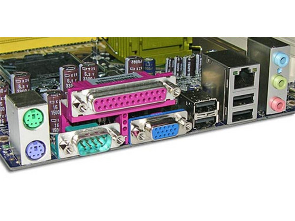 T. Madre Foxconn 865G7MF-SH, ChipSet Intel 865G,
Soporta: Pentium D, Pentium 4, Socket 775, FSB 800/533MHz,
Integrado: Audio 5.1, Video, Red 10/100M,
Memoria: DDR 333/400 Mhz, 2 Bancos, 2GB Max,
Diseño: Micro ATX, Ptos:1x AGP 8X, 3x PCI