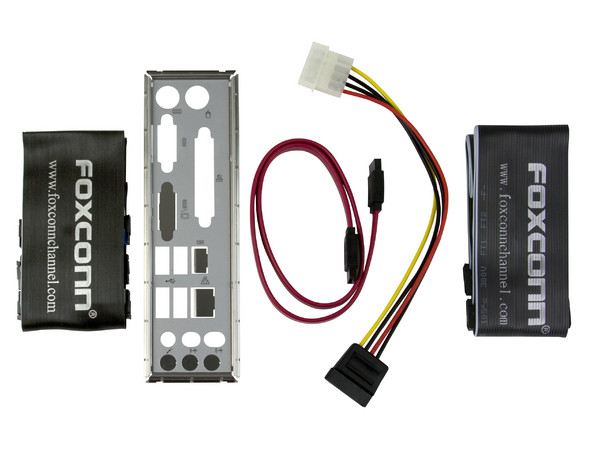 T. Madre Foxconn A78AX-S, ChipSet AMD 770,
Soporta: Phenom, Athlon 64 X2, Socket AM2+,
Integrado: Audio HD, Red Realtek RTL8111B,
Memoria: 2x DDR2 1066Mhz, Max. 4GB, Diseño ATX,
Ptos: 1xPCIEX16, 2xPCIEX1, 3xPCI