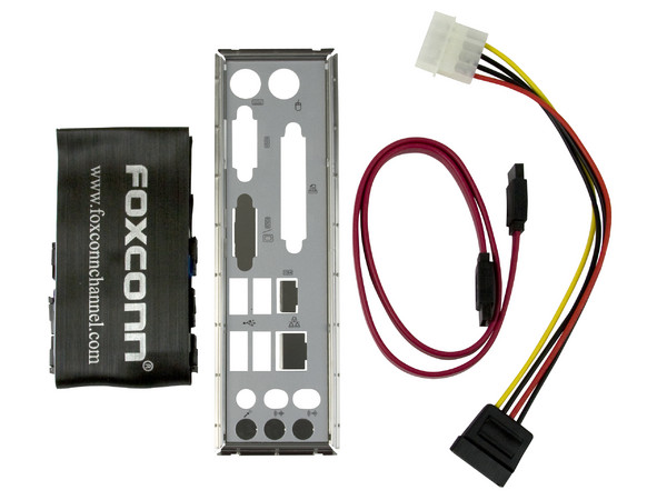 T. Madre Foxconn M61PMV, ChipSet NVIDIA,
Soporta: Phenom, Athlon 64/Athlon 64 X2, Socket AM2+,
Integrado: Audio HD, Video GeForce 6100, Red,
Memoria: 2x DDR2, Max. 4GB, Diseño MicroATX,
Ptos: 1xPCIEX16, 1xPCIEX1, 2xPCI