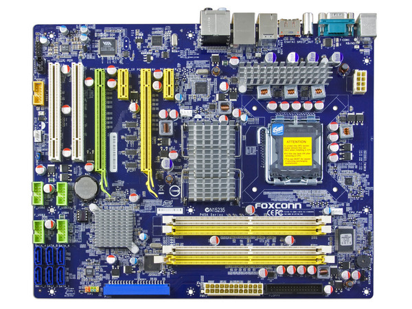 Tarjeta Madre Foxconn P45A-S, ChipSet Intel P45/ICH10R,
Soporta: Core 2 Quad, Core 2 Duo, 1066/1333/1600MHz,
Memoria: DDR2 1066MHz (OC), 4 Bancos, 16GBMax,
Integrado: Audio 7.1, Red, Diseño: ATX,
Puertos: 2xPCI-Ex16 2.0, 2xPCI-Ex1, 2xPCI