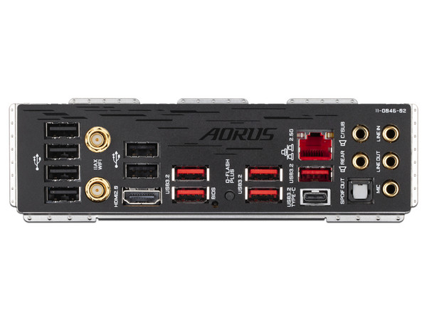 T. Madre Gigabyte B550 AORUS MASTER, Chipset AMD B550,
Soporta: AMD 3a Gen. con gráficos Radeon, Socket AM4,
Memoria: DDR4 2666/2400/2133 MHz, 128GB Max,
Integrado: Audio HD, Red,
USB 3.1 y SATA 3.0, M.2,
ATX, Ptos: 1xPCIEx16,1PCIEX3.0.