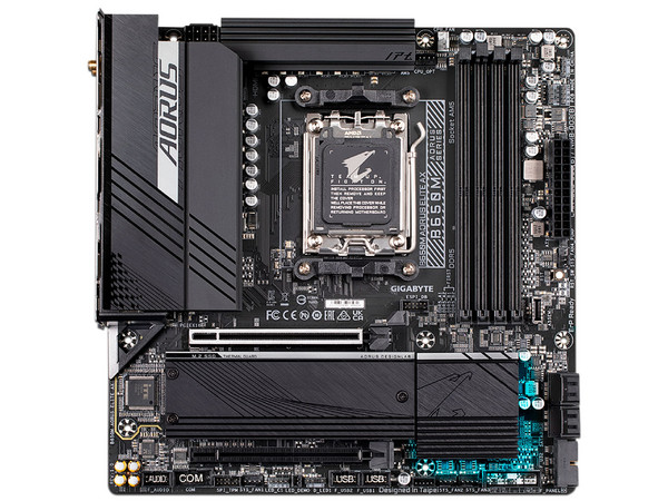 T. Madre Gigabyte B650M AORUS ELITE AX,
Chipset AMD B650,
Segmento: Alto/Gamer,
Soporta: AMD Ryzen 7ma Generación, Socket AM5,
Memoria: DDR5 6666/5600/5200/4400 MHz, 128GB Max,
Integrado: Audio HD, Red, USB 3.2, M.2,
Micro-ATX, Ptos: 2xPCIEx16.
