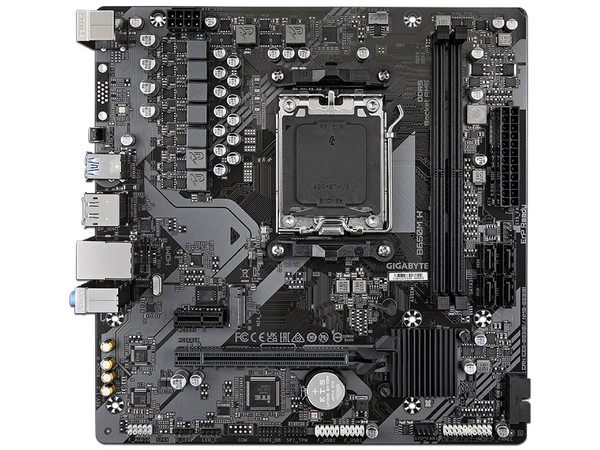 T. Madre GIGABYTE B650M H (rev 1.0),
Chipset AMD B650,
Segmento: Alto, 
Soporta: AMD Ryzen 7000 y 8000 Series, Socket AM5, 
RAM: DDR5 6400/ 5200 /4400 MHz, 96GB Max, 
Audio HD, Red, USB 3.2, SATA 3.0,
M-ATX, Ptos: 1xPCIEx16, 1xPCIE3.0x1.