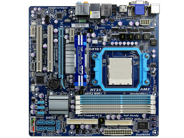 T. Madre Gigabyte GA-880GM-UD2H, ChipSet AMD 880G,
Soporta: Phenom II X4 y X6 de Socket AM3,
Integrado: Video Radeon HD4200, Audio HD, Red,
Memoria: DDR3 1800(OC)/1666/1333MHz,
Ptos: 1xPCIEX16, 1xPCIEX1, 2xPCI