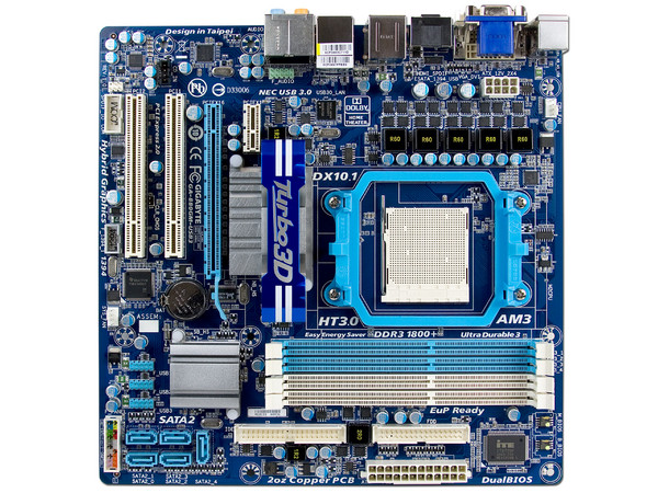 T. Madre Gigabyte GA-880GM-USB3, ChipSet AMD 880G,
Soporta: Phenom II X4 y X6 de Socket AM3,
USB 3.0, Memoria: DDR3 1800(OC)/1666/1333MHz,
Ptos: 1xPCIEX16, 1xPCIEX1, 2xPCI