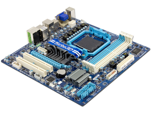 T. Madre Gigabyte GA-880GM-USB3, ChipSet AMD 880G,
Soporta: Phenom II X4 y X6 de Socket AM3,
Memoria: DDR3 1800(OC)/1666/1333MHz,
USB 3.0,
Micro-ATX, Ptos: 1xPCIEX16, 1xPCIEX1, 2xPCI