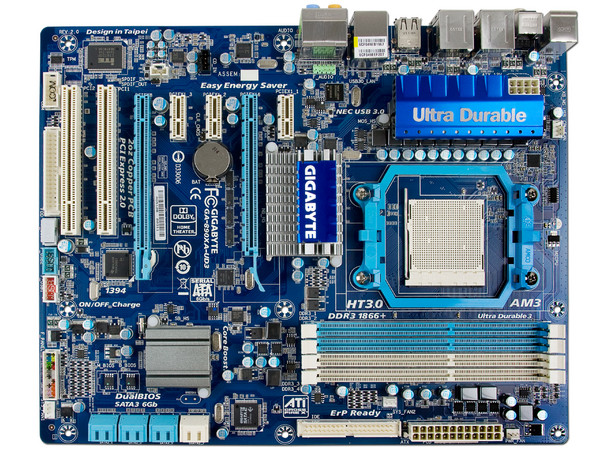 T. Madre Gigabyte GA-890XA-UD3, ChipSet  AMD 790X, 
Soporta: Phenom II X6 y X4 de Socket AM3, 
USB 3.0 y Serial ATA 3.0,, 
Memoria: DDR3 1866(OC)/1333/1066MHz, 
Diseño ATX, Ptos: 2xPCIEX16, 3xPCIEX1, 2xPCI