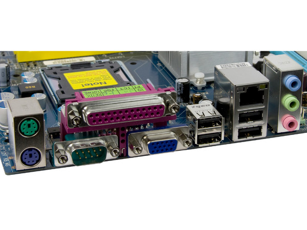 T. Madre Gigabyte GA-945GCM-S2, ChipSet Intel 945GC,
Soporta: Cel.400, DualCore/2Duo, 800/1066MHz,
Memoria: DDR2 667/533/Mhz, 2 Bancos, 4GB Max,
Integrado: Audio 5.1, Red 10/100 y Video,
Diseño: MicroATX, Ptos: 1xPCEx16, 1xPCE, 2xPCI