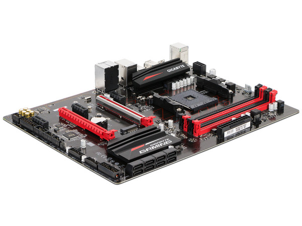 T. Madre Gigabyte GA-AX370-Gaming, Chipset AMD x370, 
Soporta: Procesador AMD 7th Generación A-series / Athlon de Socket AM4, 
Memoria: DDR4 3200(O.C.)/ 2133 MHz, 64GB Max, 
Integrado: Audio HD, Red, USB 3.1 y SATA 3.0, ATX, 
Ptos: 1xPCIEx16, 1xPCIEx