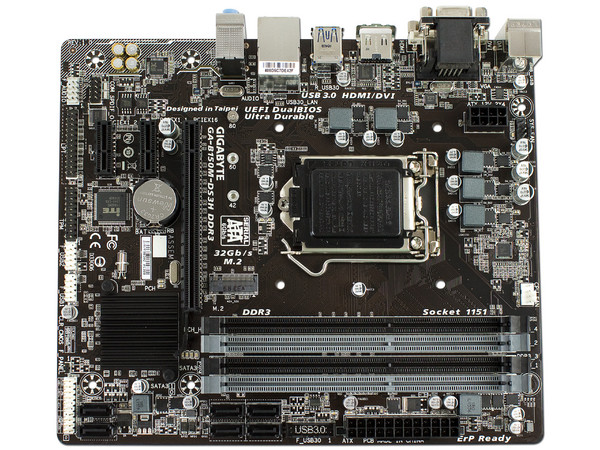 T. Madre Gigabyte GA-B150M-DS3H DDR3, ChipSet Intel B150, 
Soporta: Intel Core i7/Core i5/Core i3/Pentium/Celeron de Socket 1151, 
Memoria: DDR3 1866(OC)/1600/1333 MHz, 32GB Max,
SATA 3.0, USB 3.0,
Integrado: Audio HD, Red Gigabit, 
Micro-ATX.