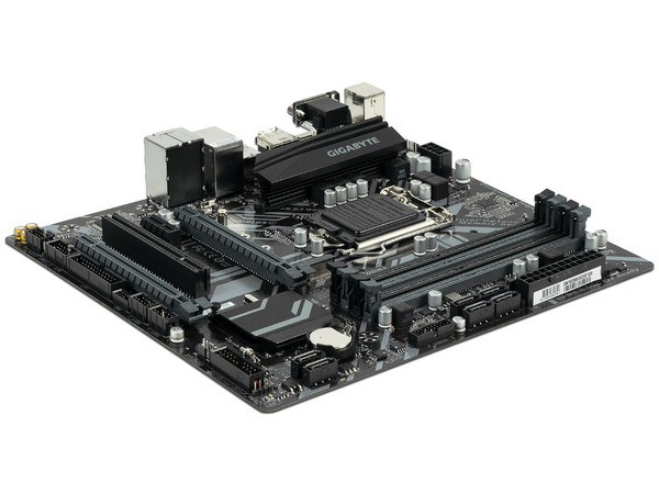 T. Madre GIGABYTE B360M D3H, Chipset Intel B360,
Soporta: Core i7 / i5 / i3 de 8va Gen., Socket 1151,
Memoria: DDR4 2666/2400/2133 MHz, 64GB Max,
Integrado: Audio HD, Red,
USB 3.1 y SATA 3.0, M.2,
MicroATX, Ptos: 2xPCIEx16, 2xPCIEx1