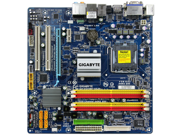 T. Madre GIGABYTE EG41MF-US2H, ChipSet Intel G41,
Soporta: Core 2 Quad, Core 2 Duo, 1333/1066MHz,
Integrado: Audio HD, Red, Video Intel GMA X4500,
Memoria: DDR2 1066(OC)/800, 4 Bancos, 8GB Max,
Diseño: MicroATX, Ptos: 1xPCEx16, 1xPCEx1, 2xPCI