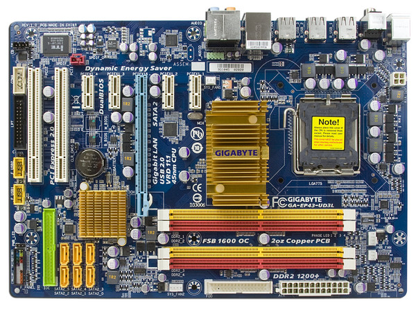 T. Madre GIGABYTE EP43-UD3L, ChipSet Intel P43Exp.,
Soporta: Core 2 Quad, Core 2 Duo, 1066/1333/1600*MHz,
Integrado: Audio HD, Red 10/100/1000 Mbit,
Memoria: DDR2 1200+/1066MHz, 4 Bancos, 16GB Max,
Diseño: ATX, Ptos: 1xPCEx16, 4xPCEx1, 2xPCI