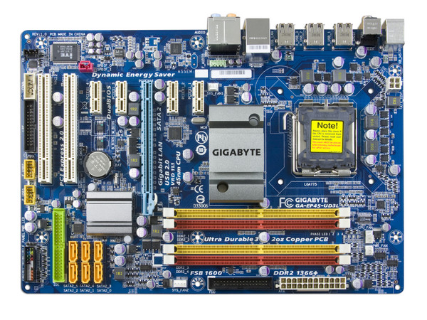 T. Madre GIGABYTE EP45-UD3L, ChipSet Intel P45 Exp,
Soporta: Core 2 Quad, Core 2 Duo, 800/1066/1333MHz,
Integrado: Audio HD, Red 10/100/1000 Mbit,
Memoria: DDR2 1066/800/Mhz, 4 Bancos, 16GB Max,
Diseño: ATX, Ptos: 1xPCEx16, 4xPCEx1, 2xPCI