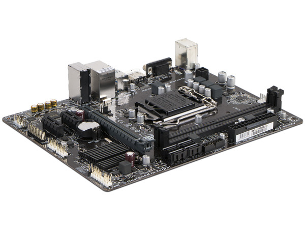 T. Madre Gigabyte GA-H110M-H, ChipSet Intel H110,
Soporta: Intel Core i7/Core i5/Core i3/Pentium/Celeron de Socket 1151,
Memoria: DDR4 2133 MHz, 32GB Max,
SATA 3.0, USB 3.0,
Integrado: Audio HD, Red Gigabit,
Micro-ATX.