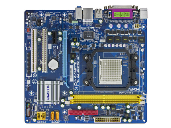 T. Madre Gigabyte GA-M61PME-S2P, ChipSet nForce 430,
Soporta: Phenom I y II, Athlon 64X2, Socket AM2+,
Integrado: Video NVIDIA GF 6100, Audio HD, Red,
Memoria: DDR2 1066/800Mhz, Max. 8GB, Diseño MATX,
Ptos: 1xPCIEX16, 1xPCIEX1, 2xPCI