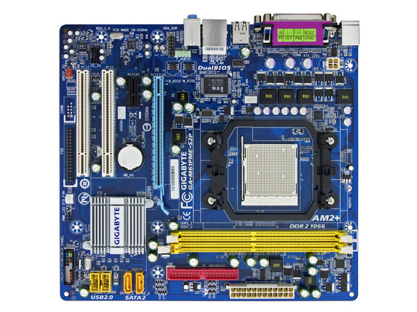 T. Madre Gigabyte GA-M61PME-S2P (OEM),
Soporta: Phenom I y II, Athlon 64X2, Socket AM2+,
Integrado: Video NVIDIA GF 6100, Audio HD, Red,
Memoria: DDR2 1066/800Mhz, Max. 8GB, Diseño MATX,
Ptos: 1xPCIEX16, 1xPCIEX1, 2xPCI