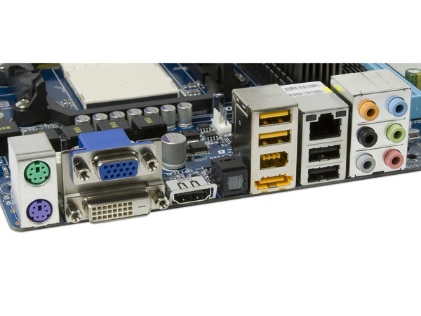 T. Madre Gigabyte GA-MA78GM-US2H, ChipSet AMD 780G,
Soporta: Phenom I y II, Athlon 64X2, Socket AM2+,
Integrado: Video Radeon HD3200, Audio HD, Red,
Memoria: DDR2 1200+/1066Mhz, Max. 16GB, Diseño MATX,
Ptos: 1xPCIEX16, 1xPCIEX1, 2xPCI