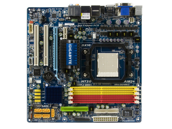 T. Madre Gigabyte GA-MA78GM-US2H, ChipSet AMD 780G,
Soporta: Phenom I y II, Athlon 64X2, Socket AM2+,
Integrado: Video Radeon HD3200, Audio HD, Red,
Memoria: DDR2 1200+/1066Mhz, Max. 16GB, Diseño MATX,
Ptos: 1xPCIEX16, 1xPCIEX1, 2xPCI