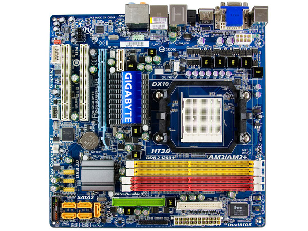 T. Madre Gigabyte GA-MA78GM-US2H, ChipSet AMD 780G,
Soporta: Phenom I y II, Athlon 64X2, Socket AM2+,
Integrado: Video Radeon HD3200, Audio HD, Red,
Memoria: DDR2 1200+/1066Mhz, Max. 16GB, Diseño MATX,
Ptos: 1xPCIEX16, 1xPCIEX1, 2xPCI