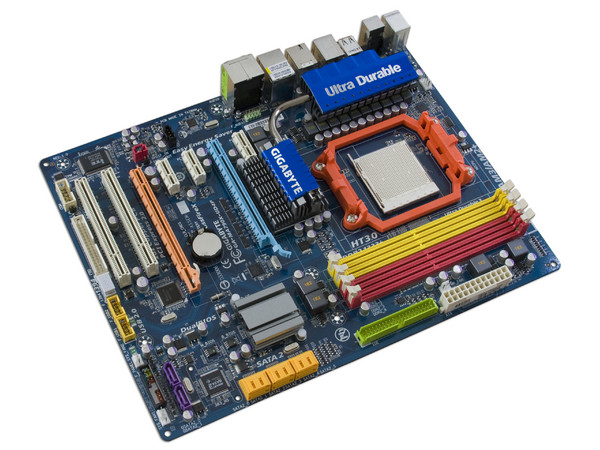 T. Madre Gigabyte GA-MA790X-UD4P, ChipSet AMD790X,
Soporta: Phenom I y II, Athlon 64X2, Socket AM2+,
Integrado: Audio HD, Red 10/100/1000 Mbit,
Memoria: DDR2 1200/1066/1333(O.C.)Mhz, Diseño ATX,
Ptos: 2xPCIEX16, 3xPCIEX1, 2xPCI