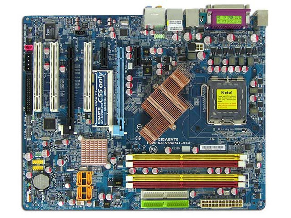 T. Madre GIGABYTE GA-N650SLI-DS4, ChipSet 650iSLI,
Soporta: Core 2 Quad, Core 2 Duo, 800/1066/1333MHz,
Integrado: Audio 7.1, Red 10/100/1000 LAN,
Memoria: DDR2 800/667/533, 4 Bancos, 8GB Max,
Diseño: ATX, Ptos: 2xPCEx16, 2xPCEx1, 3 PCI