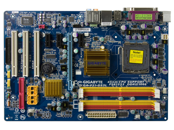 T. Madre Gigabyte GA-P31-DS3L, ChipSet Intel P31,
Soporta: Cel.400, DualCore/2Duo/Quad, 1066/1333MHz,
Memoria: DDR2 800/667Mhz, 4 Bancos, 4GB Max,
Integrado: Audio 7.1, Red 10/100/1000,
Diseño: ATX, Ptos: 1xPCEx16, 3xPCEx1, 3xPCI