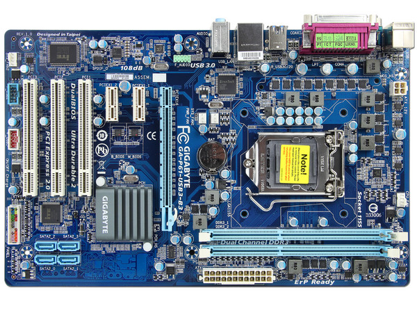 T. Madre Gigabyte GA-P61-USB3-B3, ChipSet Intel H61 Exp.,
Soporta: Core i7/i5/i3 de Socket 1155,
USB 3.0,
Integrado: Audio HD, Red, 
Memoria: DDR3 1333/1066MHz, 16GB Max,
ATX, Ptos: 1xPCIEx16, 2xPCIEx1, 3xPCI