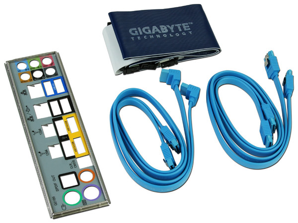 T. Madre Gigabyte GA-X58A-UD9, ChipSet Intel X58 Exp.,
Soporta: Core i7 y Xeon de Socket 1366,
USB 3.0 y Serial ATA 3.0,
Memoria: DDR3 2200+/1333/1066MHz, 24GB Max,
ATX, Ptos: 4xPCEx16, 3xPCIEx8
