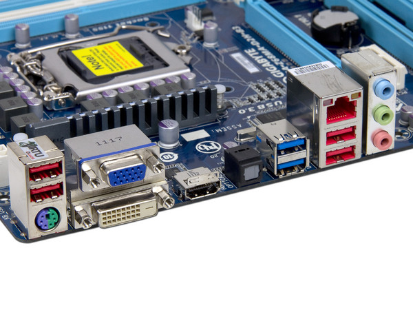T. Madre Gigabyte GA-Z68MA-D2H-B3, ChipSet Intel Z68 Exp.,
Soporta: Core i7/i5/i3 de Socket 1155, 
USB 3.0 y Serial ATA 3.0, 
Memoria: DDR3 2133/1600/1066MHz, 32GB Max, 
Micro-ATX, Ptos: 3xPCIEx16, 1xPCIEx1.