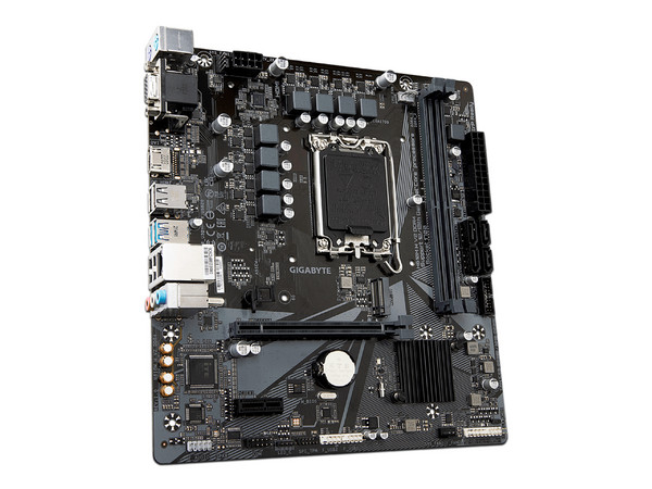 T. Madre GIGABYTE H610M H V2 DDR4: 
Chipset Intel H610, Soporta: Intel 13va Generación de Socket 1700, 
Memoria: DDR4 3200 / 2933 / 2133 MHz, 64GB Max, 
Integrado: AudioHD, Red, USB 3.2 y SATA 3.0, M.2, 
Micro-ATX, Ptos: 1xPCIEx16, 1xPCIEx1.
