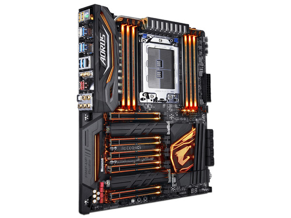 T. Madre Gigabyte X399 AORUS Gaming 7, ChipSet AMD X399,
Soporta: Procesadores AMD Ryzen de Socket TR4,
Memoria: DDR4 3600(O.C.)/2400/2133 MHz, 128 GB Max,
SATA 3.0, USB 3.0,
Integrado: Audio HD, Red Gigabit,
Ptos: 2xPCIEx16, 2xPCIEx8,
ATX