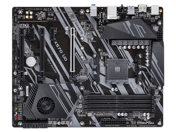T. Madre Gigabyte X570 UD, Chipset AMD X570,
Soporta: AMD Ryzen 3ra, 4ta y 5ta Generación,  Socket AM4,
Memoria: DDR4 3200 (OC) / 2933, 2400 MHz, 128GB Max,
Integrado: Audio HD, USB 3.0, SATA 3.0,
ATX, Ptos:  3xPCIEx16, 2xPCIEx1.