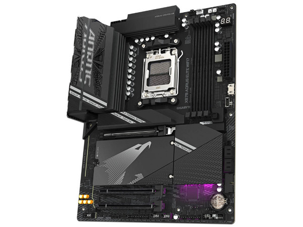 T. Madre GIGABYTE X870A AORUS ELITE WIFI7: 
Chipset AMD X870, 
Soporta: AMD Ryzen 7ma, 8va y 9na Generación, 
Socket AM5, Memoria: DDR5 8200/6600/4400 MHz, Máx. 256 GB, 
Integrado AudioHD, SATA, M.2, ATX, 
1xPCIE5.0x16, 1xPCIE4.0x16.