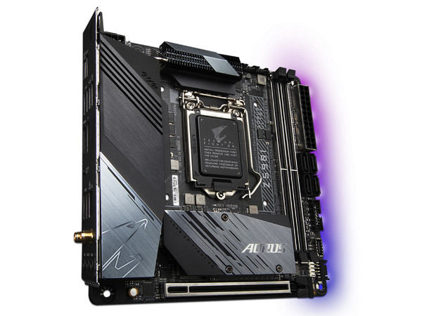 T. Madre Gigabyte Z590I AORUS ULTRA, Chipset Intel Z590,
Soporta: Intel 10ma y 11va Generación de Socket 1200,
Memoria: DDR4 4600/3400/2133 MHz, MAX 64GB, 
Integrado: Audio HD, Red, USB 3.2, M2,
Mini-ITX, Ptos 1xPCIEx16