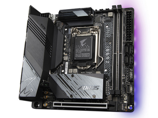 T. Madre Gigabyte Z590I AORUS ULTRA, Chipset Intel Z590,
Soporta: Intel 10ma y 11va Generación de Socket 1200,
Memoria: DDR4 4600/3400/2133 MHz, MAX 64GB, 
Integrado: Audio HD, Red, USB 3.2, M2,
Mini-ITX, Ptos 1xPCIEx16