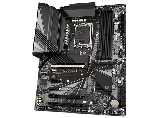 T. Madre Gigabyte Z690 UD, Chipset Intel Z690,
Soporta: Intel 12va y 13va Generación, Socket 1700,
Memoria: DDR5 6000(O.C.)/ 5400(O.C.)/4000 MHz, 128GB Max,
Integrado: Audio HD, Red, USB 3.2, SATA 3.0, M.2,
ATX, Ptos: 1xPCIE5.0x16, 2xPCIE3.0x1