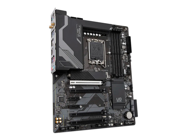 T. Madre Gigabyte Z790 UD AC, 
Chipset Intel Z790,
Segmento: Alto,
Soporta Procesador Intel de 13a y 12va generación, Socket 1700,
Memoria:DDR5 7600(OC)/6400(OC)/4000 MHz, 128GB Max, 
Integrado: Audio HD, Wi-Fi, USB 3.2, M.2, 
ATX, 4xPCIEx16.