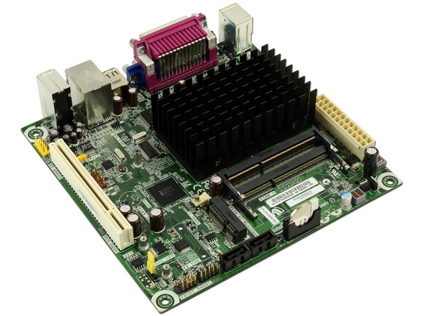 T. Madre Intel D525MW,
Procesador Integrado Intel Atom D525 Dual Core  (1.8GHz),
Integrado: Audio, Red, Video Intel GMA 3150,
Memoria: SODIMM DDR3 1066/800MHz, 2 Bancos, 4GB Max,
Diseño: Mini-ITX, Ptos: 1xPCI