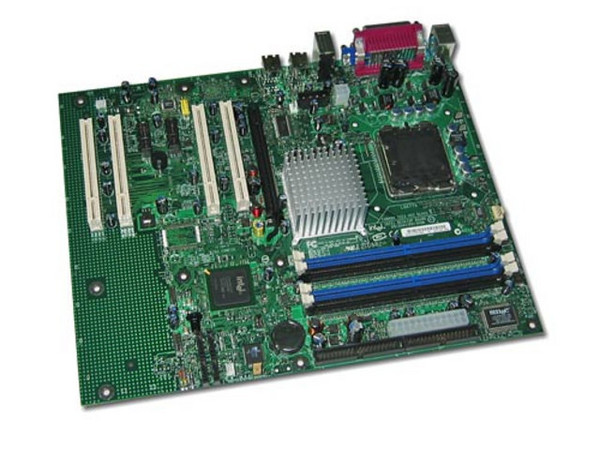 T. Madre Intel D915GAV, ChipSet 915G Express,
Soporta: Intel LGA775 de 800MHz,
Integrado: Video Accelerator 900, Audio,
Memoria: DDR 333/400, 4 Bancos, 4GB Max,
Diseño: ATX, Ptos: 1 x PCI Express x16;
2x PCI Express x1; 4 x PCI
