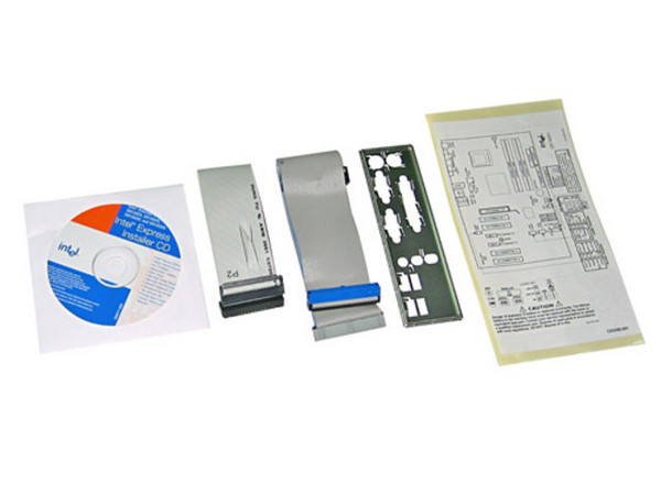 T. Madre Intel D915GEV, ChipSet 915G Express,
Soporta: Intel LGA775 de 800MHz,
Integrado: Audio, Video Intel Accelerator 900,
Memoria: DDR2 533/400, 4 Bancos, 4GB Max,
Diseño: ATX, Ptos: 1x PCI Express x16;
2x PCI Express x1; 4 x PCI slots