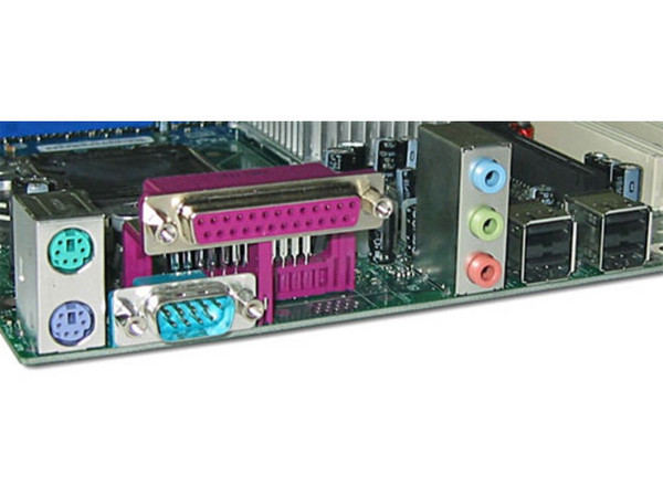 T. Madre Intel D915PGN, ChipSet 915P Express,
Soporta: Intel LGA775 de 800MHz,
Integrado: Audio High Definition de 6 canales,
Memoria: DDR 400/333, 4 Bancos, 4GB Max,
Diseño: ATX, Ptos: 1 x PCI Express x16;
2x PCI Express x1; 4 x PCI slots